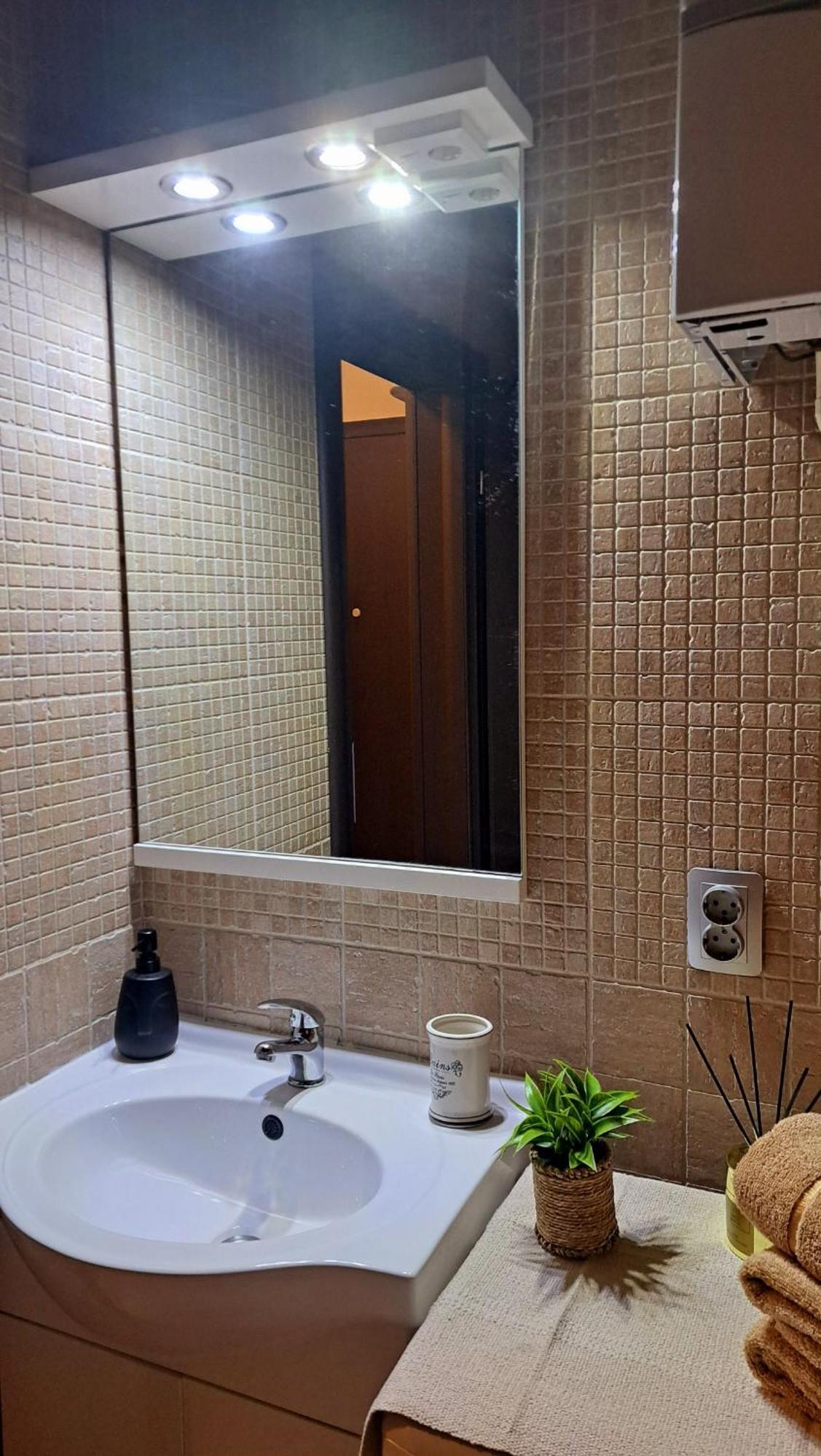 Lera Apartment-Free Public Parking Nearby 萨格勒布 外观 照片