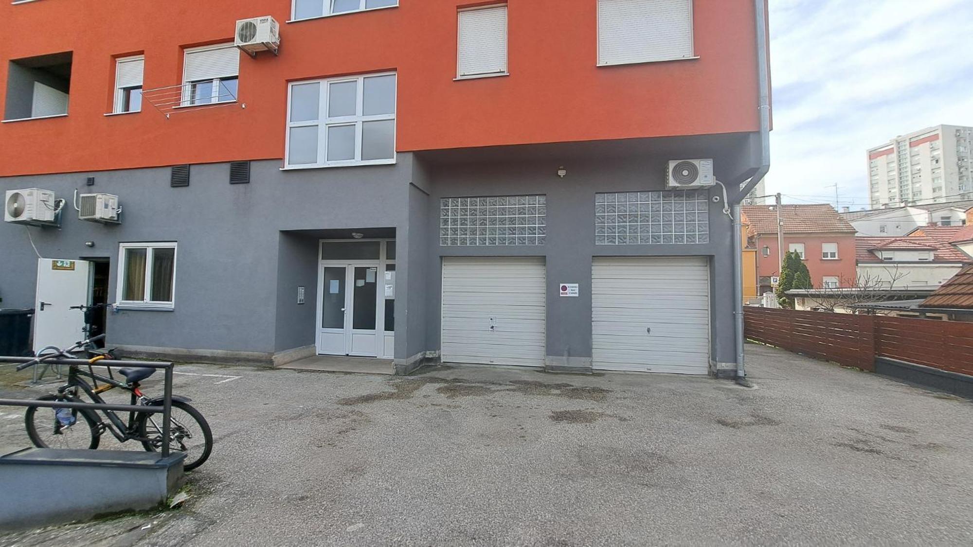 Lera Apartment-Free Public Parking Nearby 萨格勒布 外观 照片