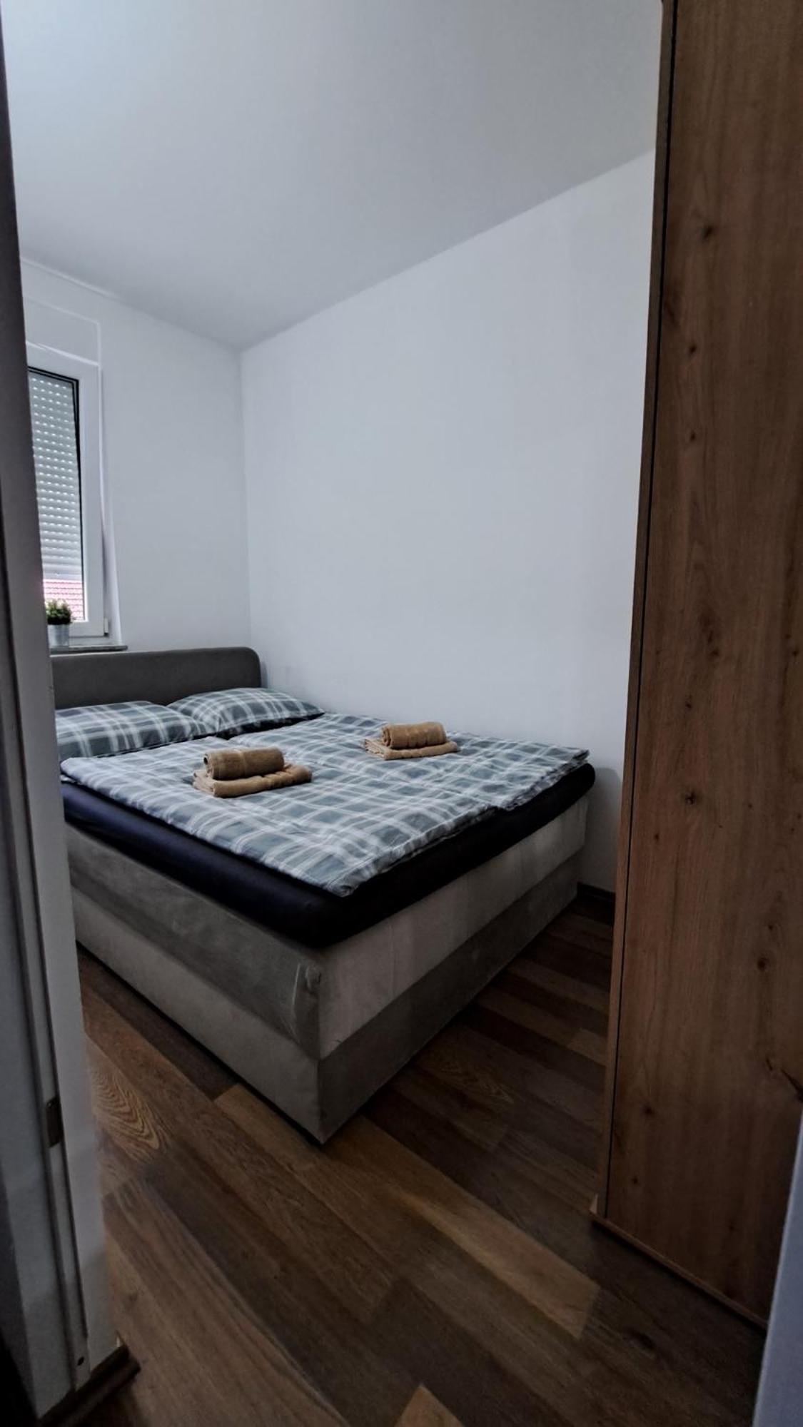 Lera Apartment-Free Public Parking Nearby 萨格勒布 外观 照片
