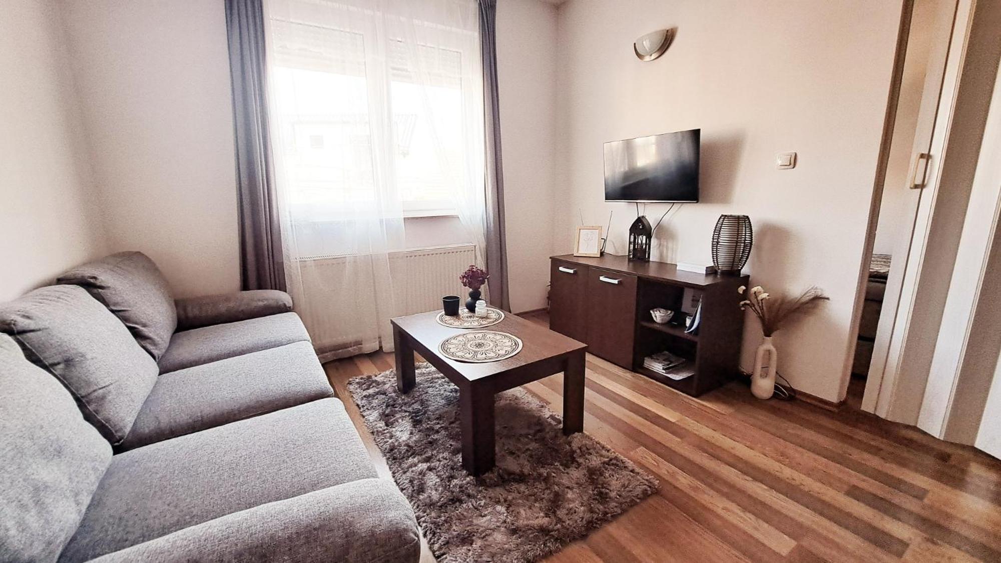 Lera Apartment-Free Public Parking Nearby 萨格勒布 外观 照片